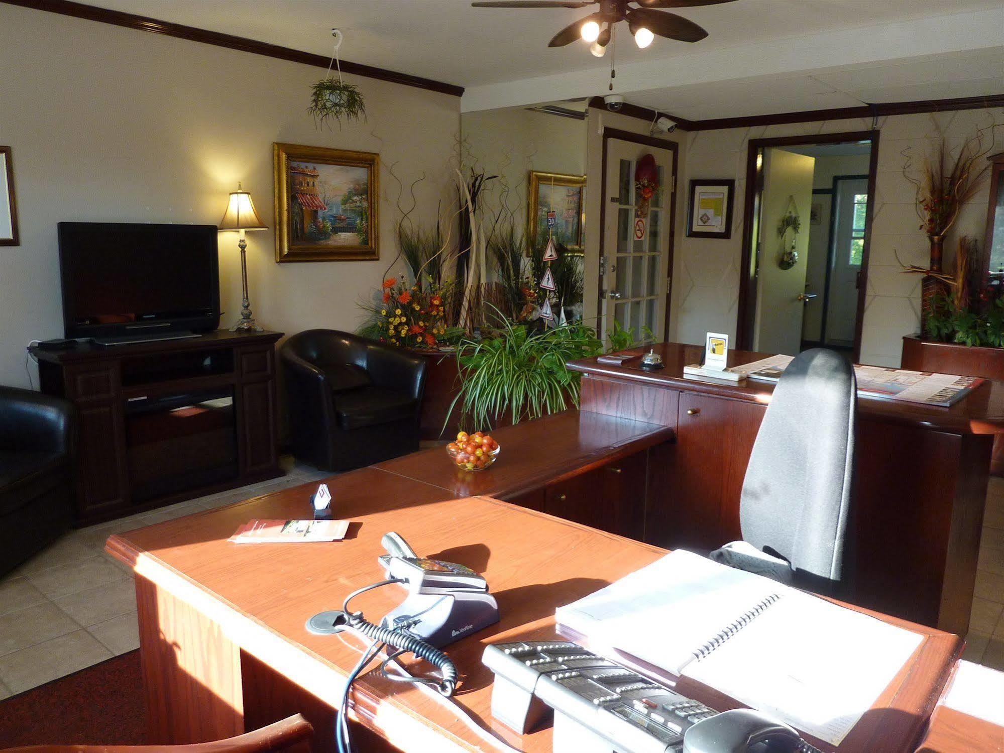 Manoir Becancourt Hotel מראה חיצוני תמונה